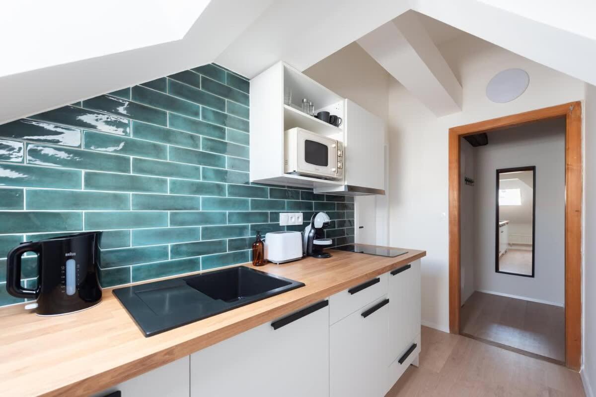 Zesty Family Friendly Elevator Access Old Town Appartamento *