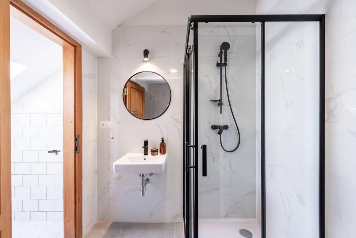 Zesty Family Friendly Elevator Access Old Town Appartamento Praga